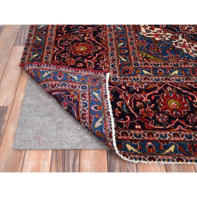 Shahbanu Rugs Red Pure Wool Old Persian Kashan with Medallion Design